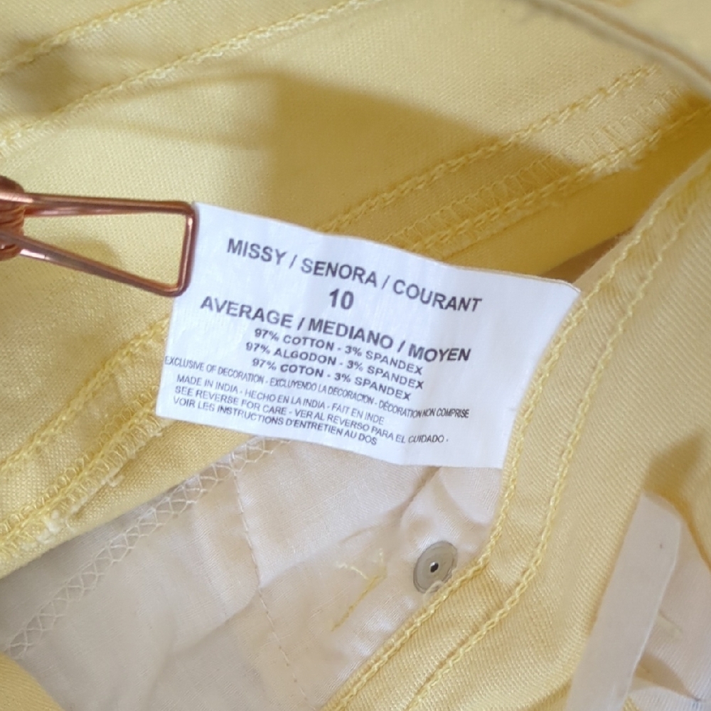 Code Bleu Light Yellow Women's Bermuda Shorts - Picture 10 of 11